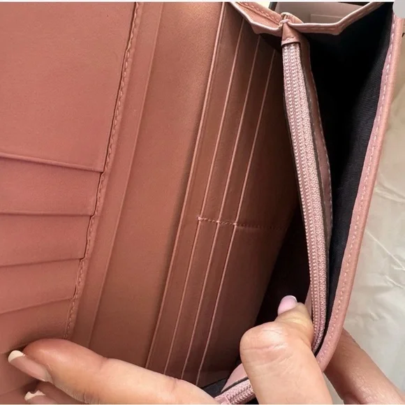 Gucci Microguccissima leather flap continental wallet in pink with chain - Picture 13 of 14